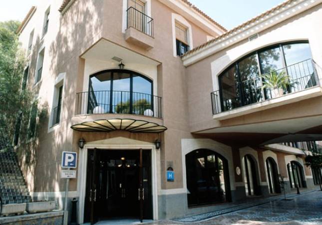 Precio mínimo garantizado para Balneario de Archena Hotel León. Disfruta  los mejores precios de Murcia